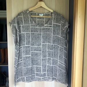 Vince Silk T - Peach and Black.  Large.